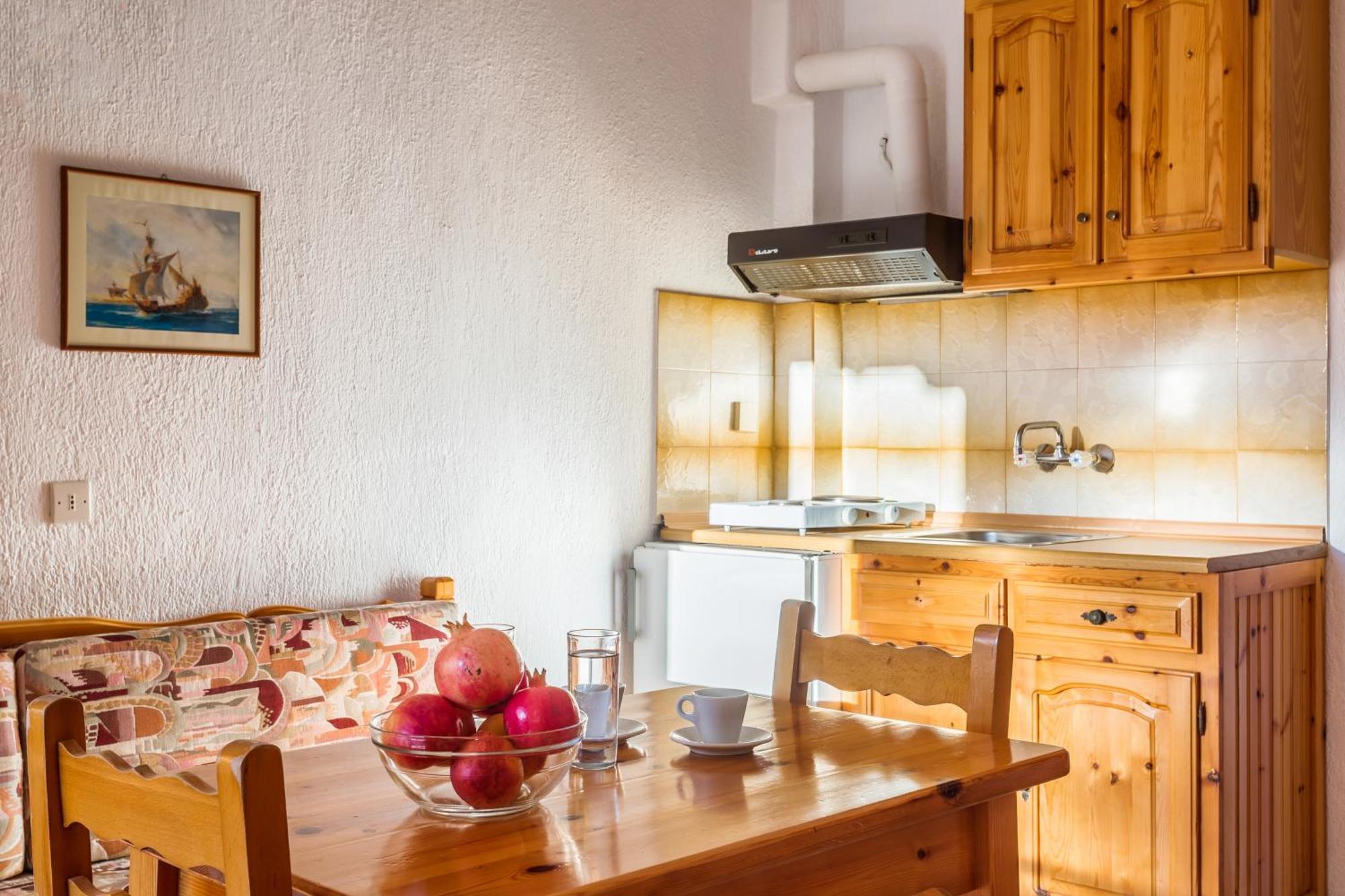 סקופלוס טאון Nikolaos Studios Apartments מראה חיצוני תמונה