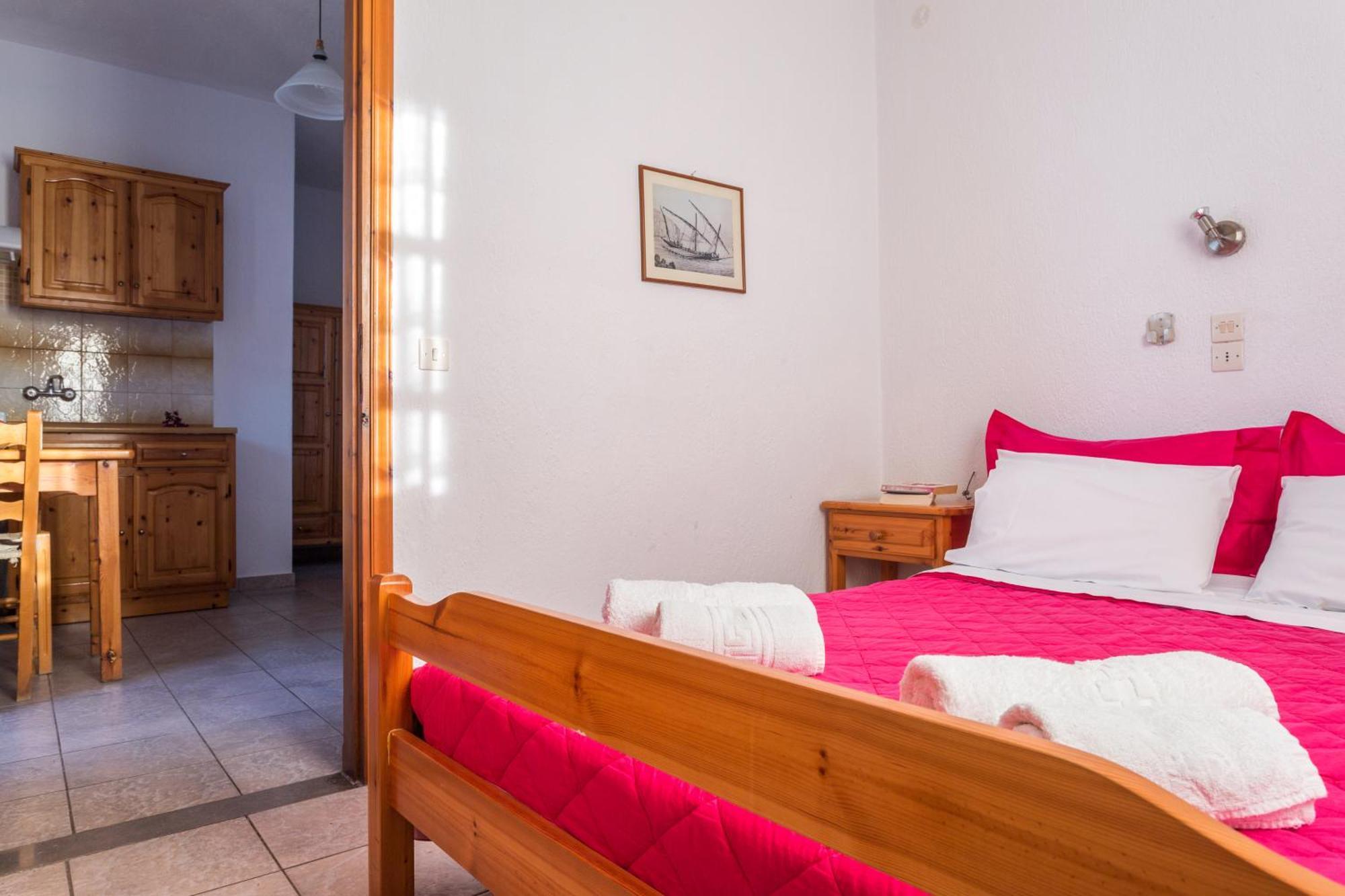 סקופלוס טאון Nikolaos Studios Apartments מראה חיצוני תמונה