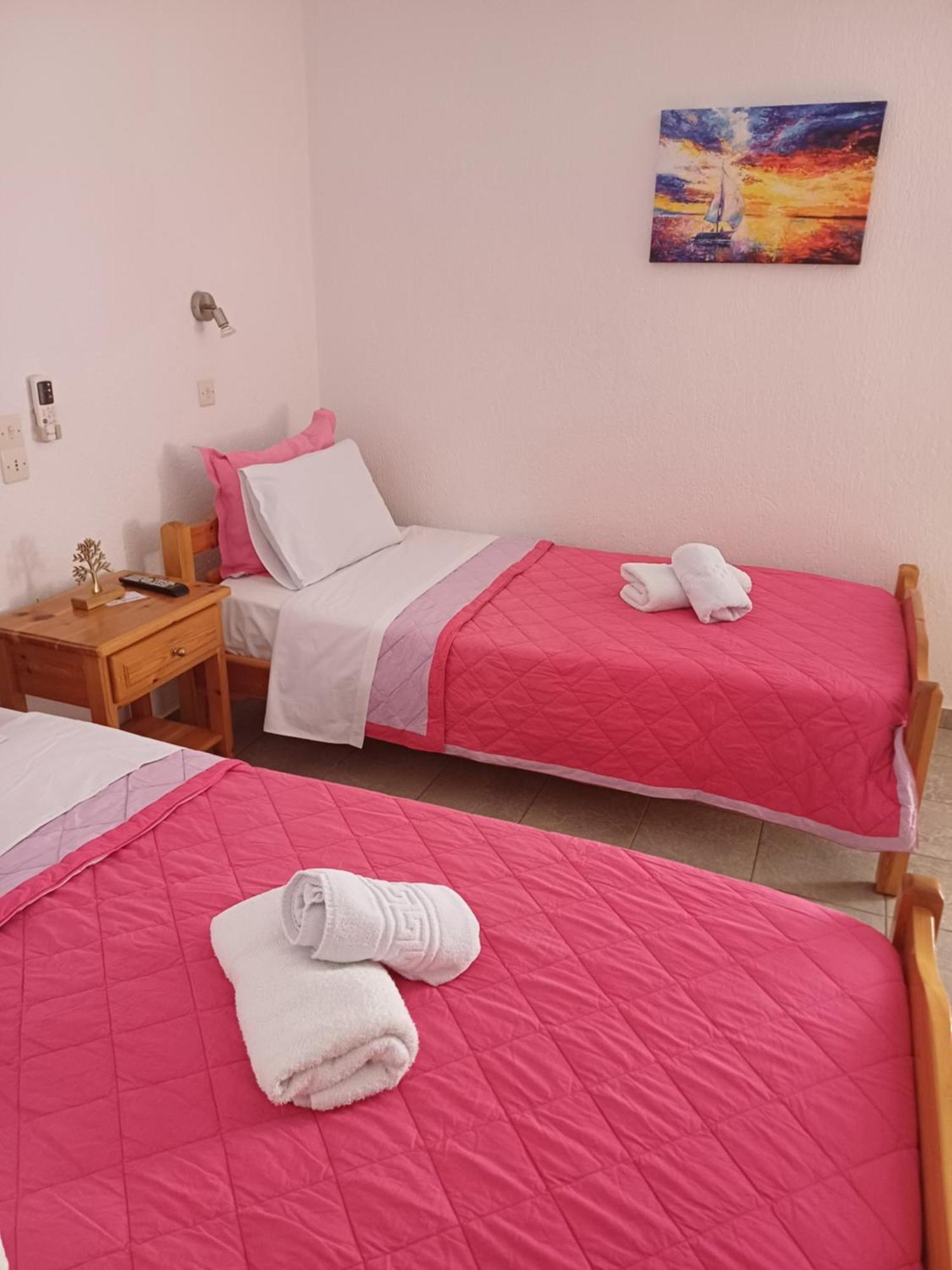 סקופלוס טאון Nikolaos Studios Apartments מראה חיצוני תמונה