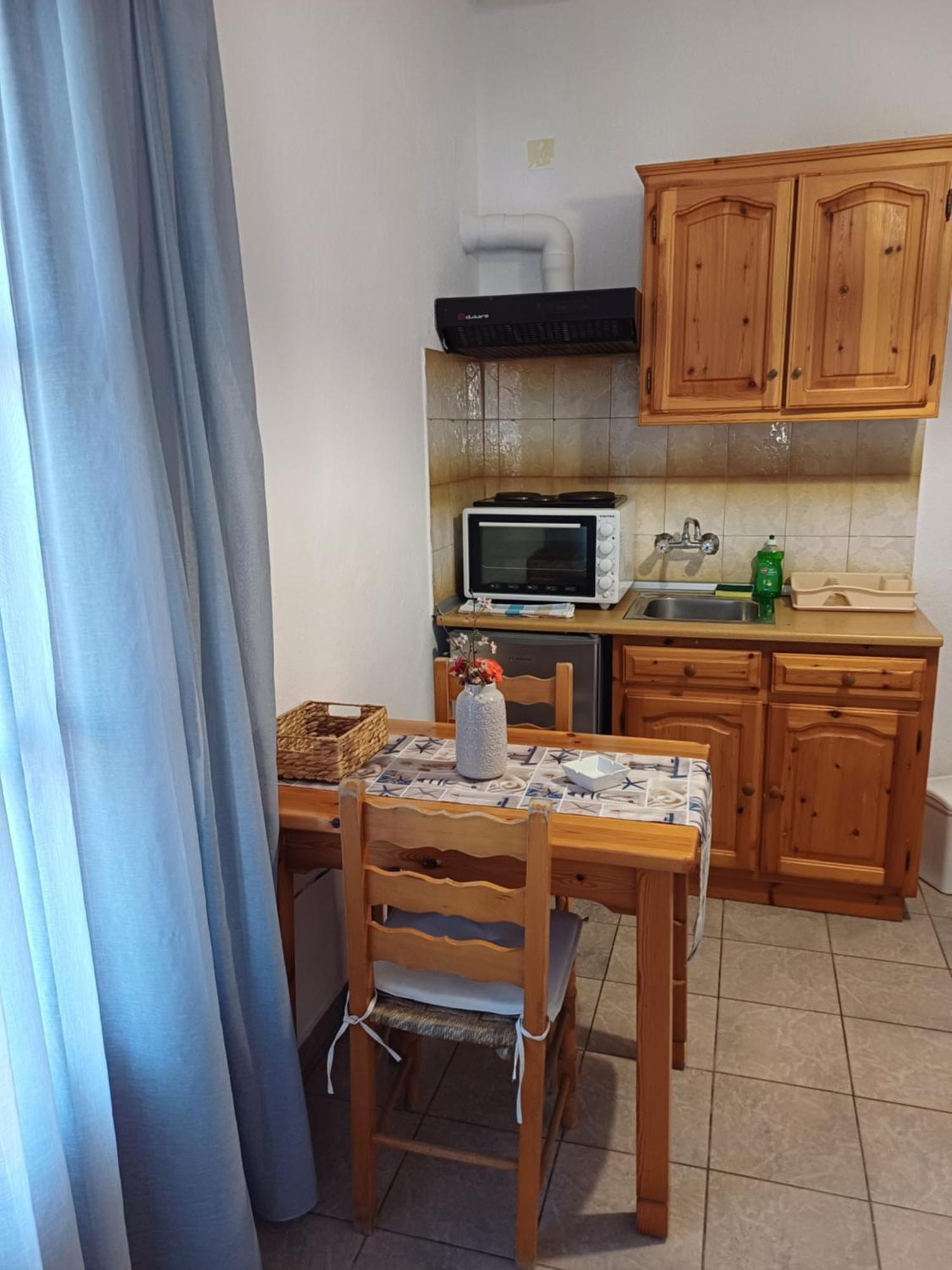 סקופלוס טאון Nikolaos Studios Apartments מראה חיצוני תמונה