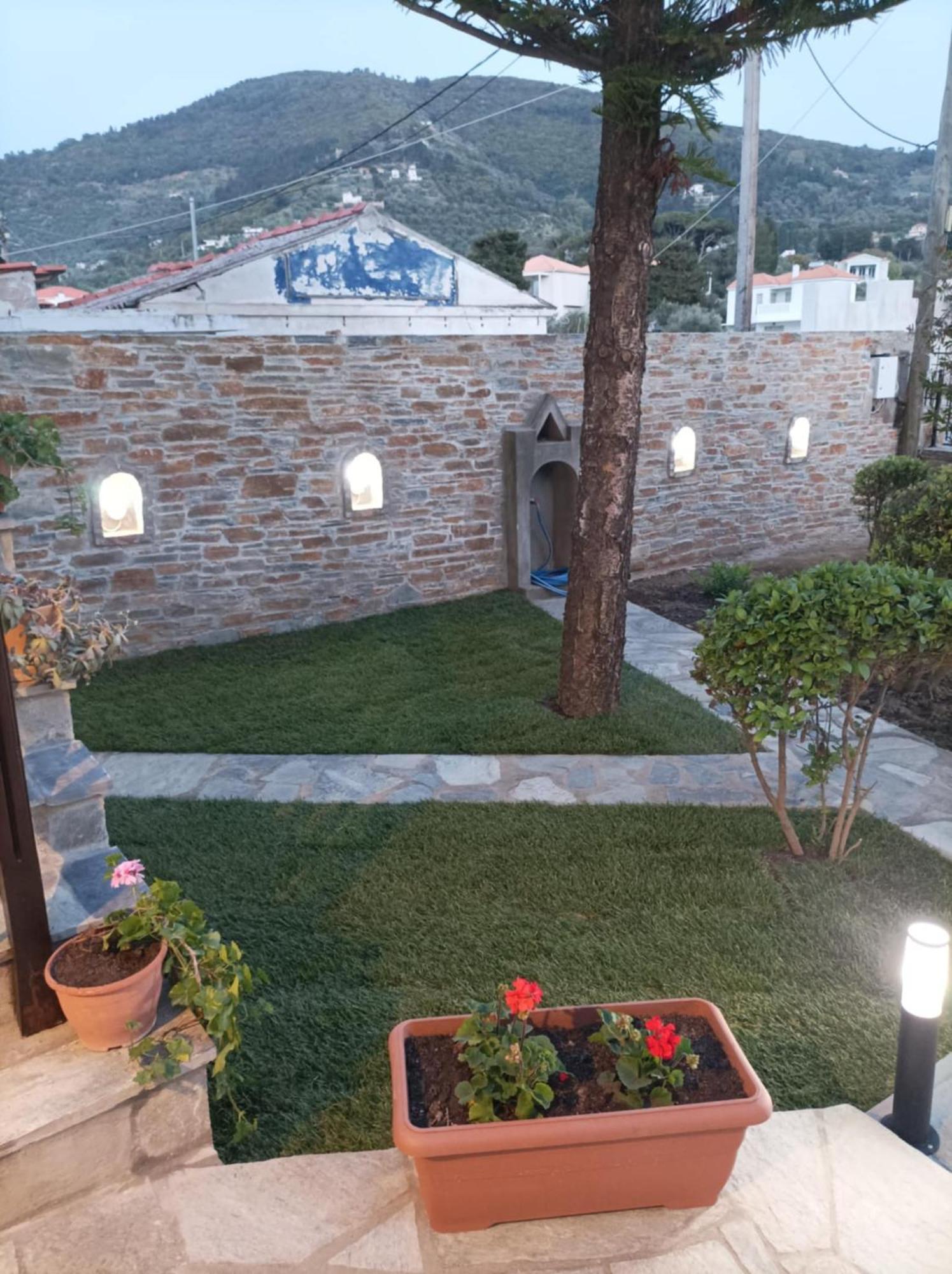 סקופלוס טאון Nikolaos Studios Apartments מראה חיצוני תמונה