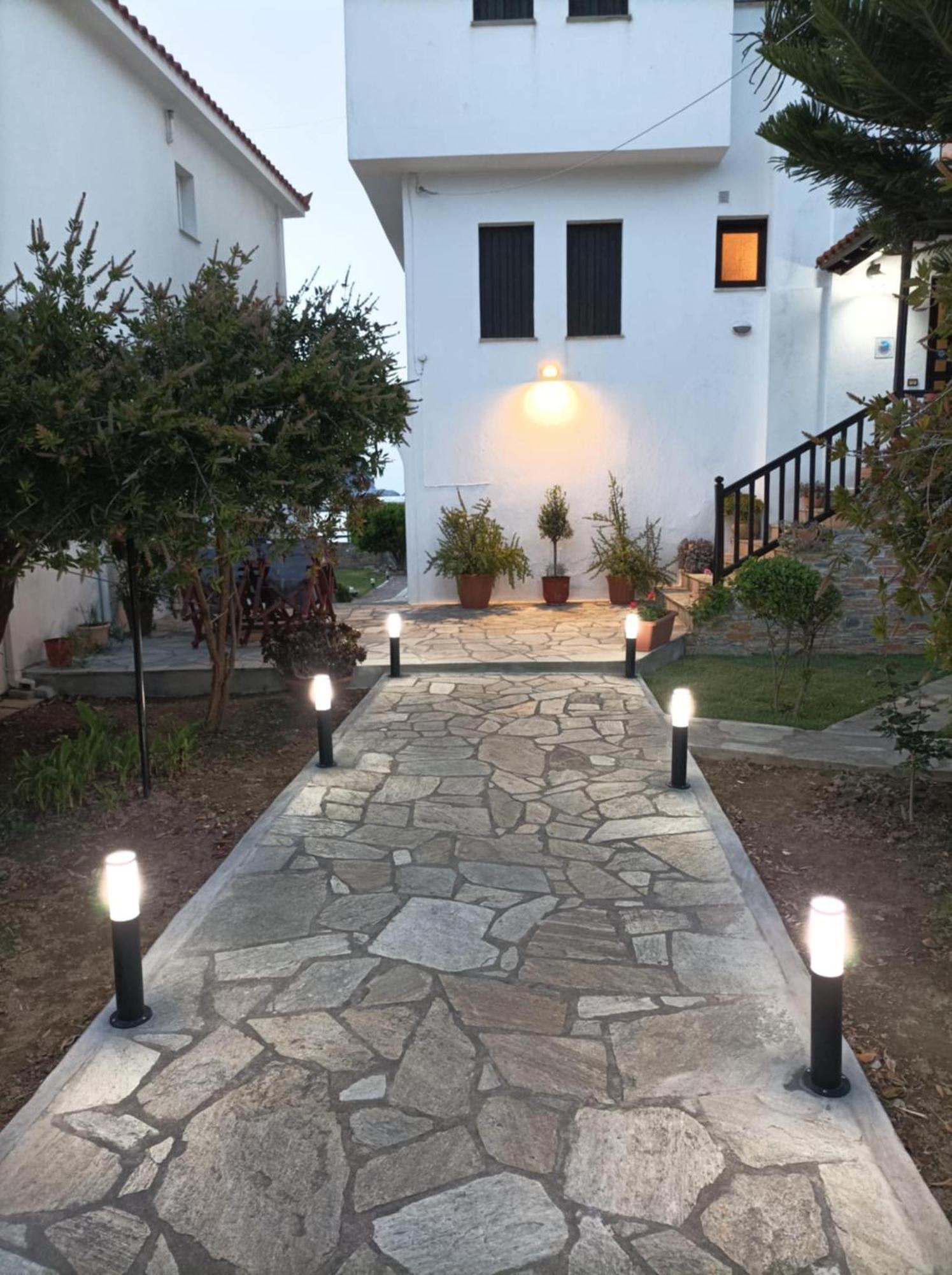 סקופלוס טאון Nikolaos Studios Apartments מראה חיצוני תמונה