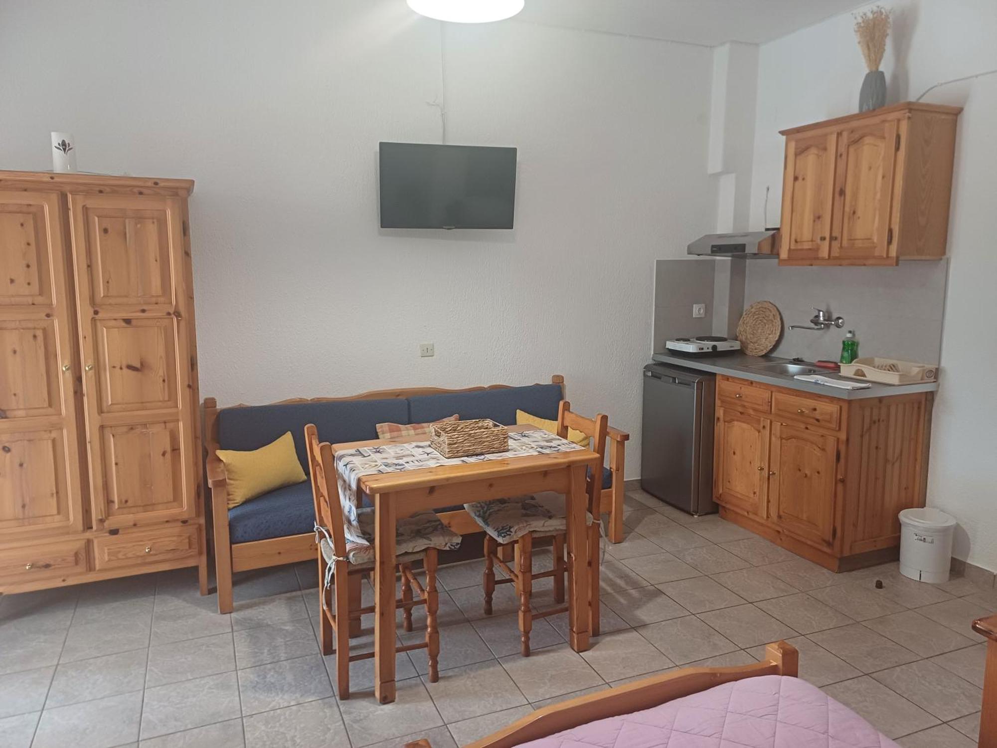 סקופלוס טאון Nikolaos Studios Apartments מראה חיצוני תמונה